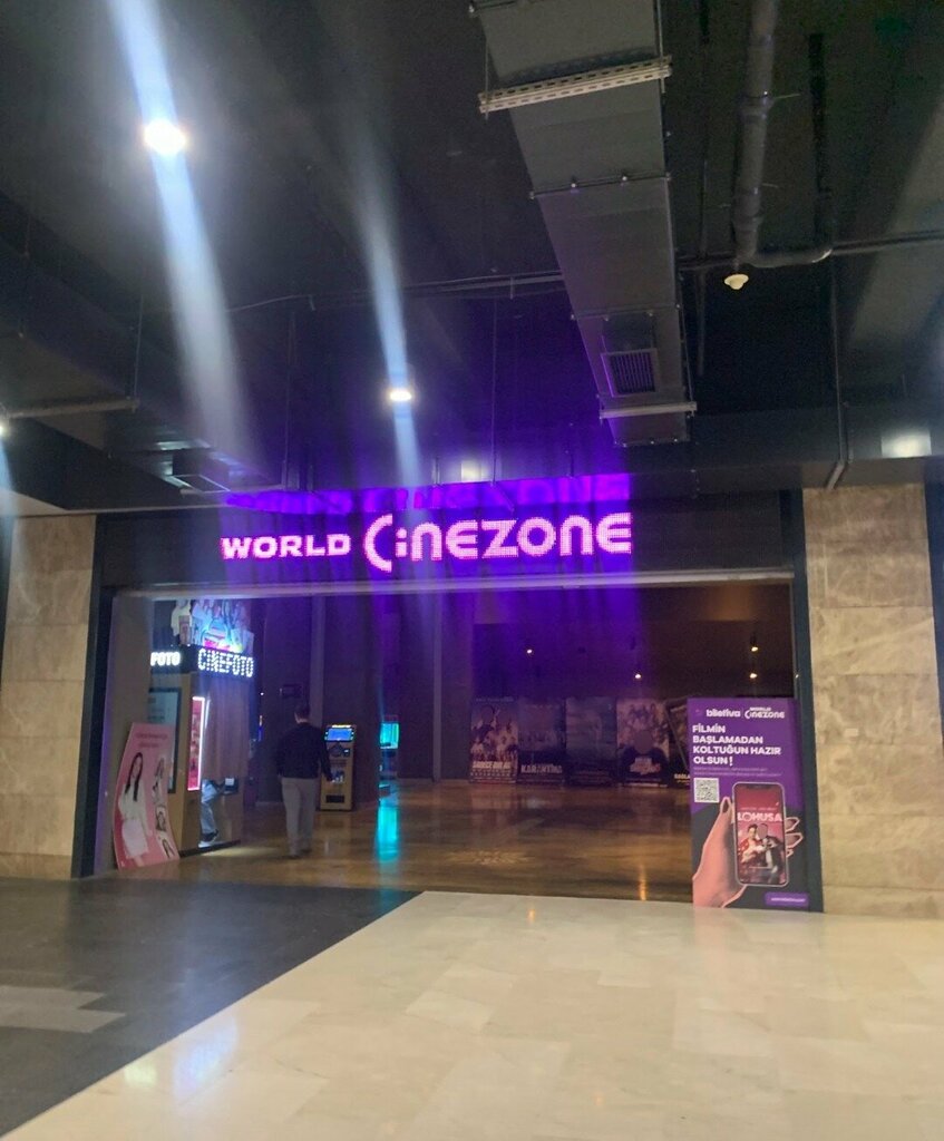 Cinema World Cinezone Forum Istanbul, Istanbul, photo