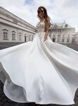 Dress & Go (Dubininskaya Street, 55к1) ، صالون فساتين السهرة