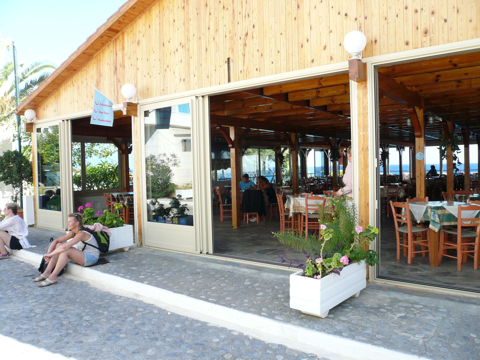 Фото Agia Roumeli Hotel