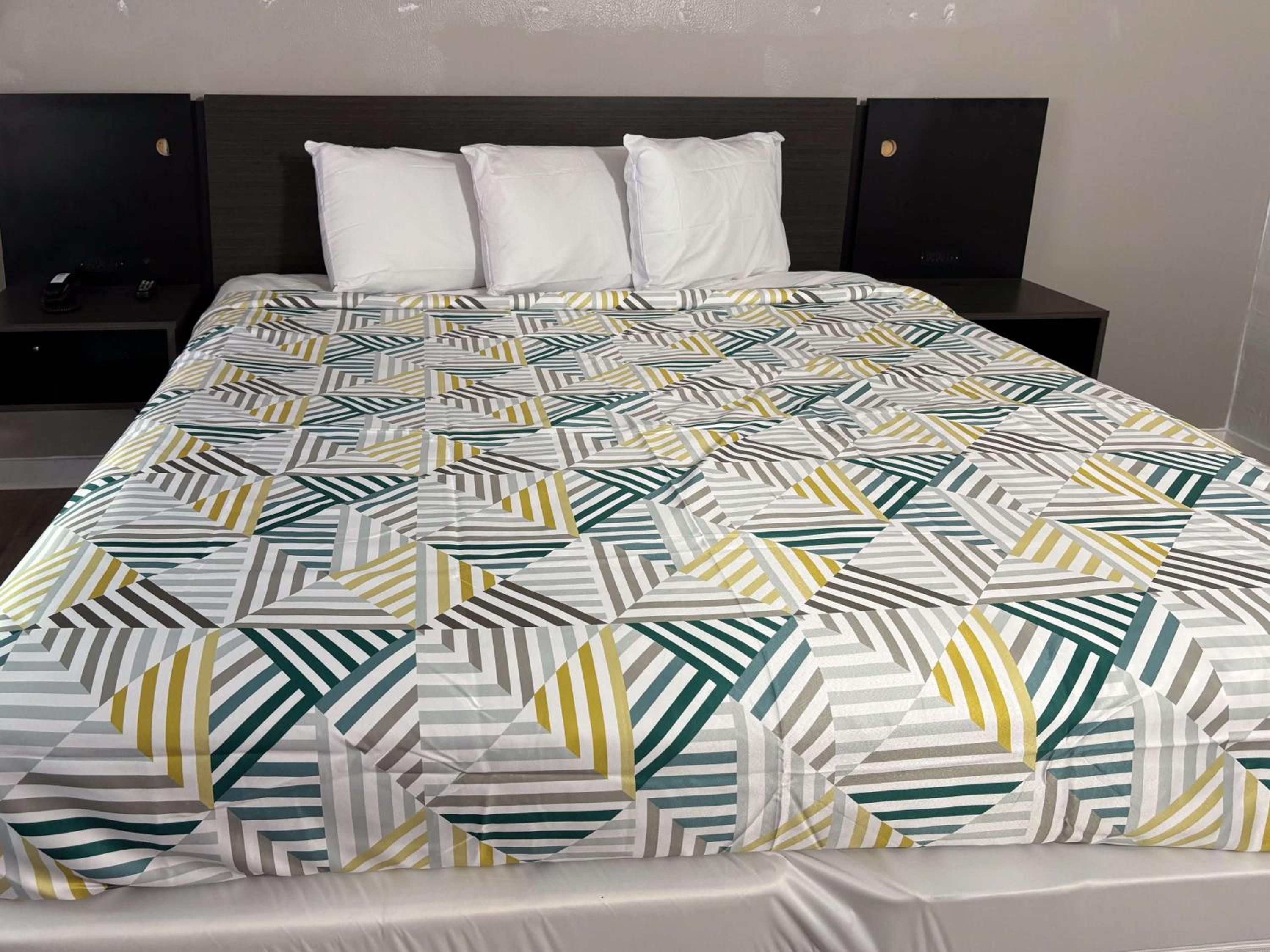 Фото La Casa Inn & Suites