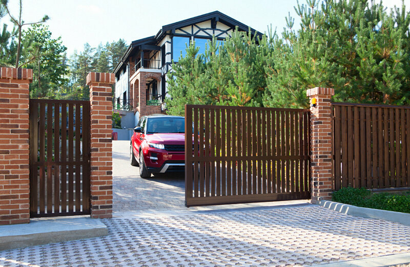Automatic doors and gates Alutech-Yug, Sochi, photo