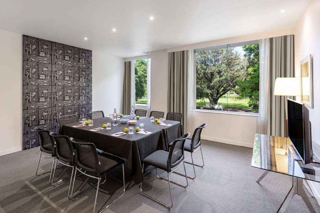 Фото Radisson Hotel on Flagstaff Gardens Melbourne