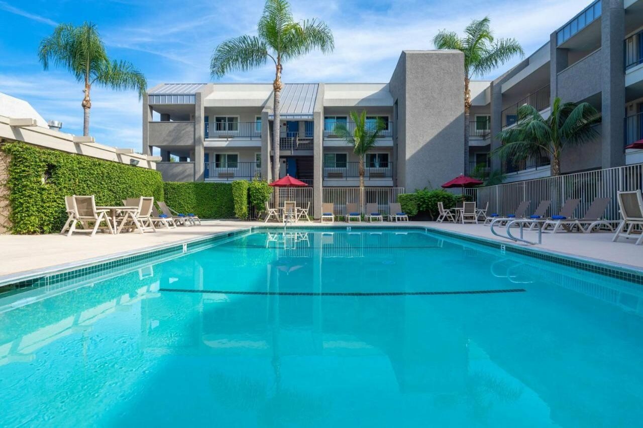 Фото Motel 6 Anaheim Maingate