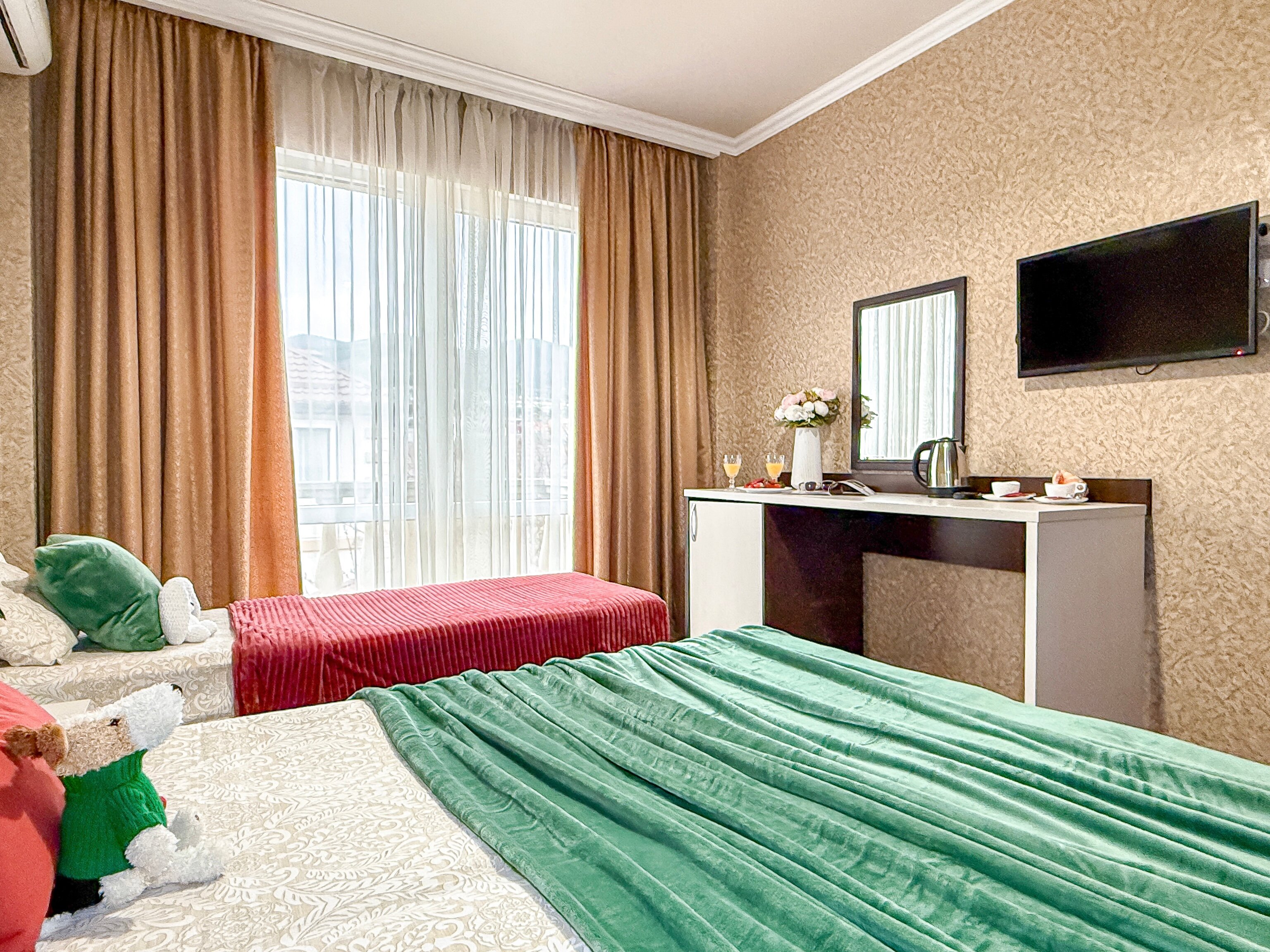 Фото Милана