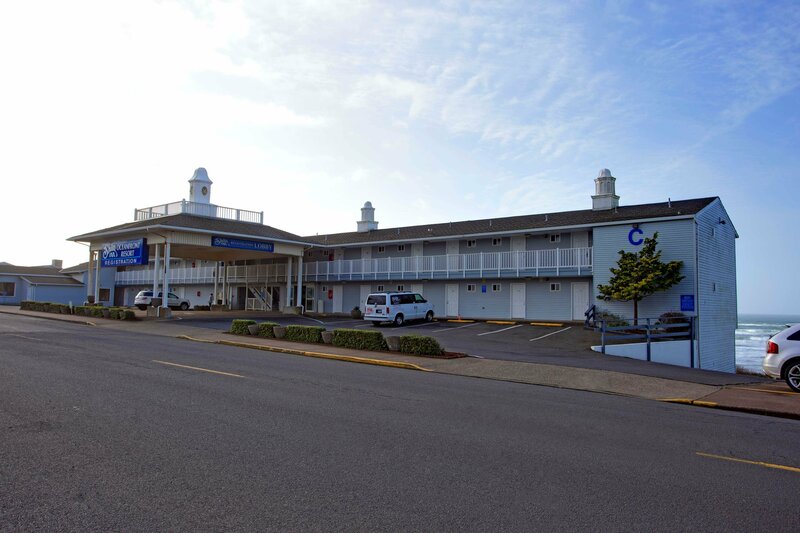 Гостиница Shilo Inn Suites Hotel - Newport