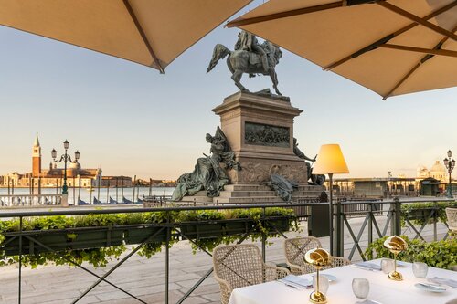 Гостиница Londra Palace Venezia в Венеции