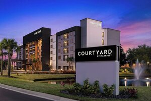 Гостиница Courtyard by Marriott Jacksonville Butler Boulevard в Джэксонвилле