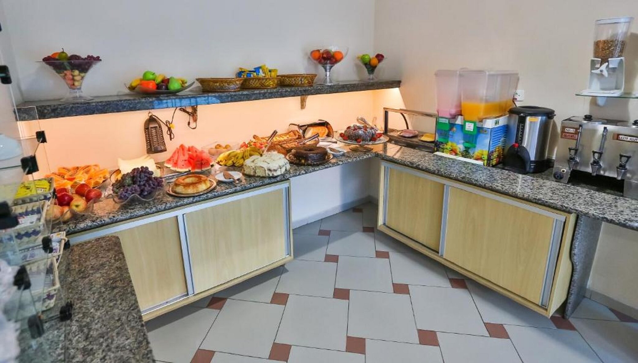 Фото Hotel Rota Do Sol