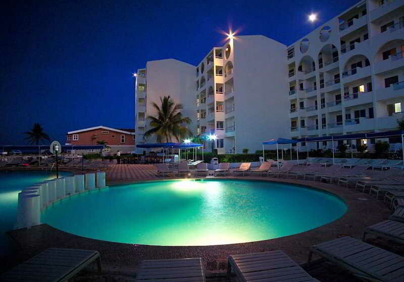 Гостиница Aquamarina Beach Hotel Cancún в Канкуне