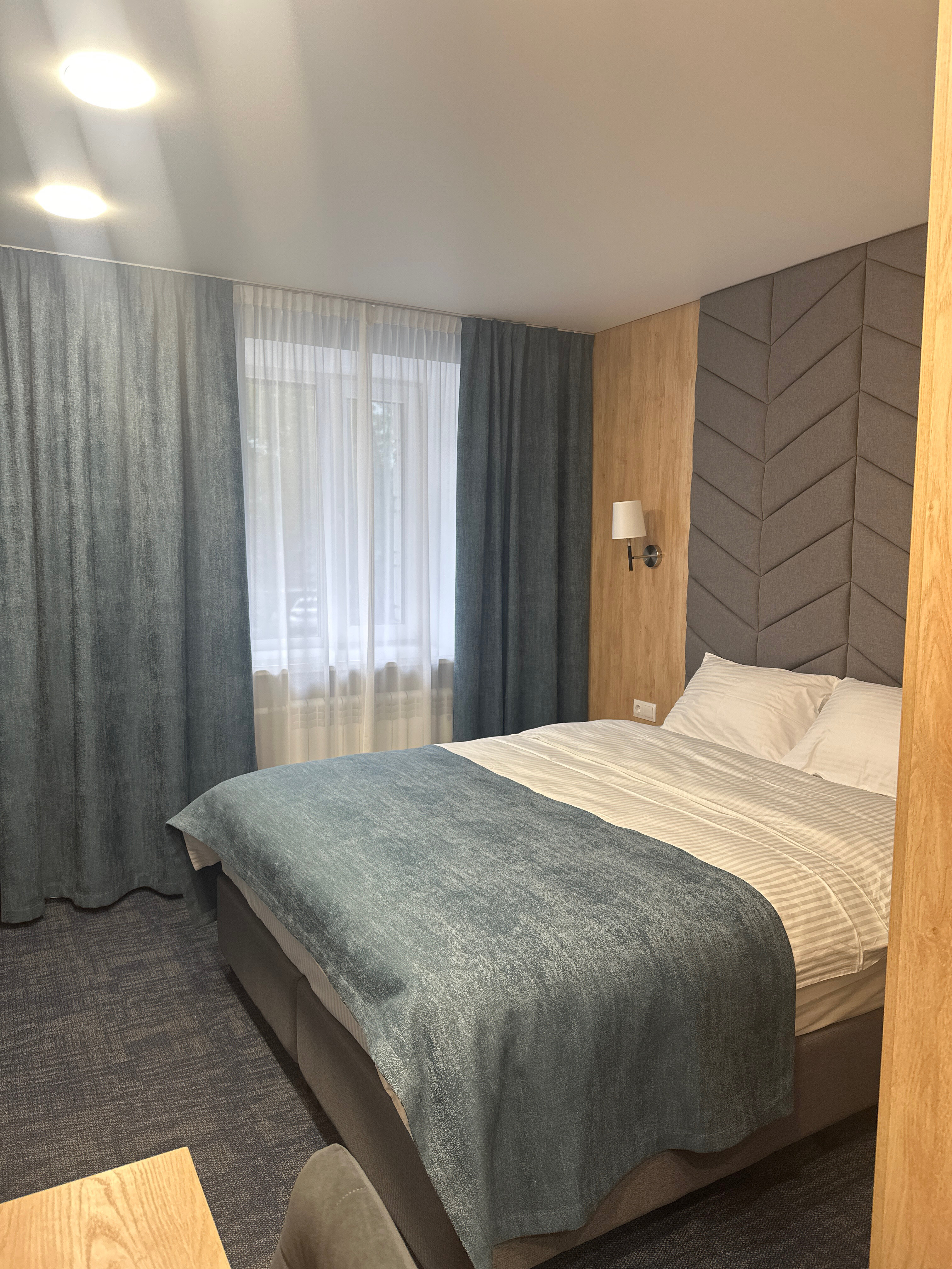 Фото отеля 2