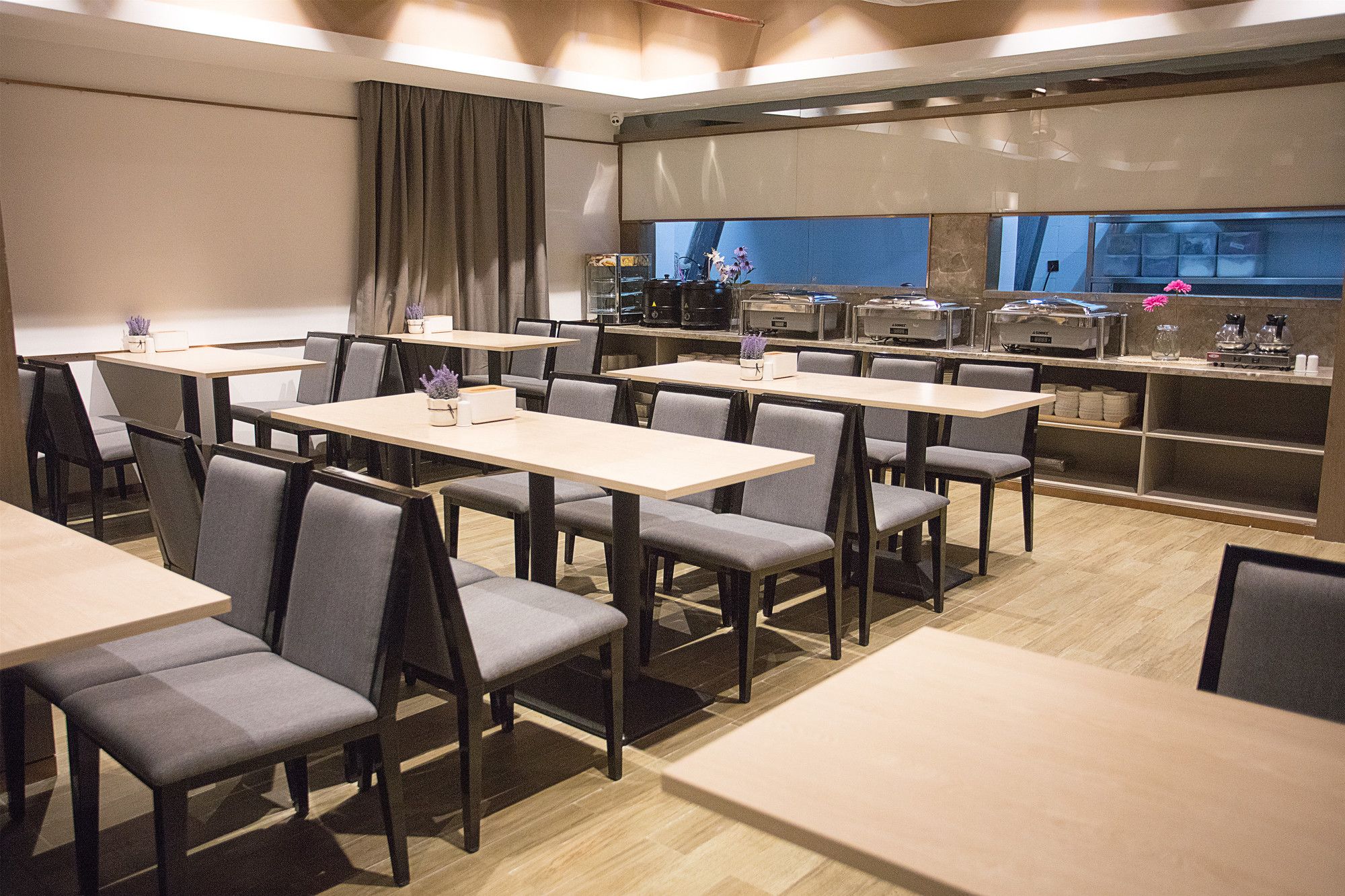 Фото Insail Hotels East Railway Station Shenzhen