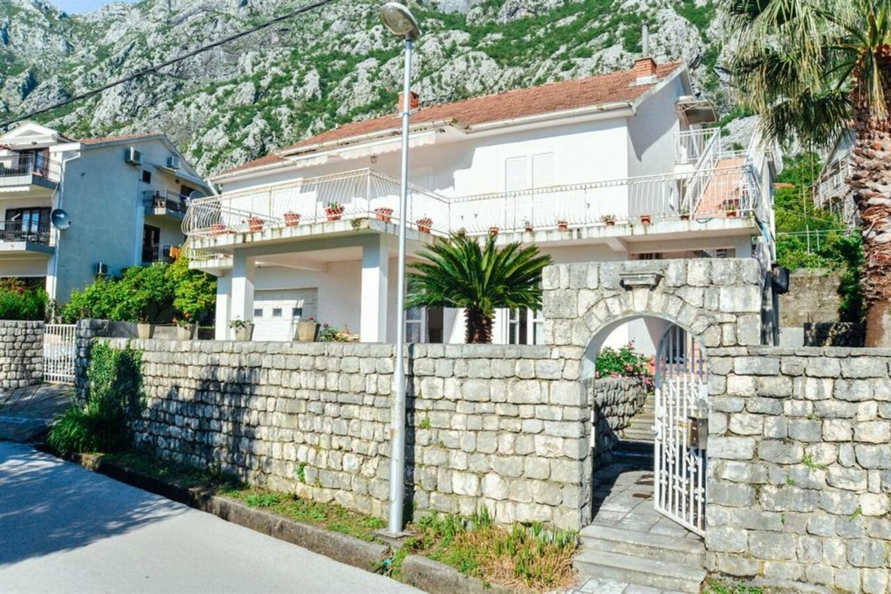 Фото Waterfront Apartment Petrovina