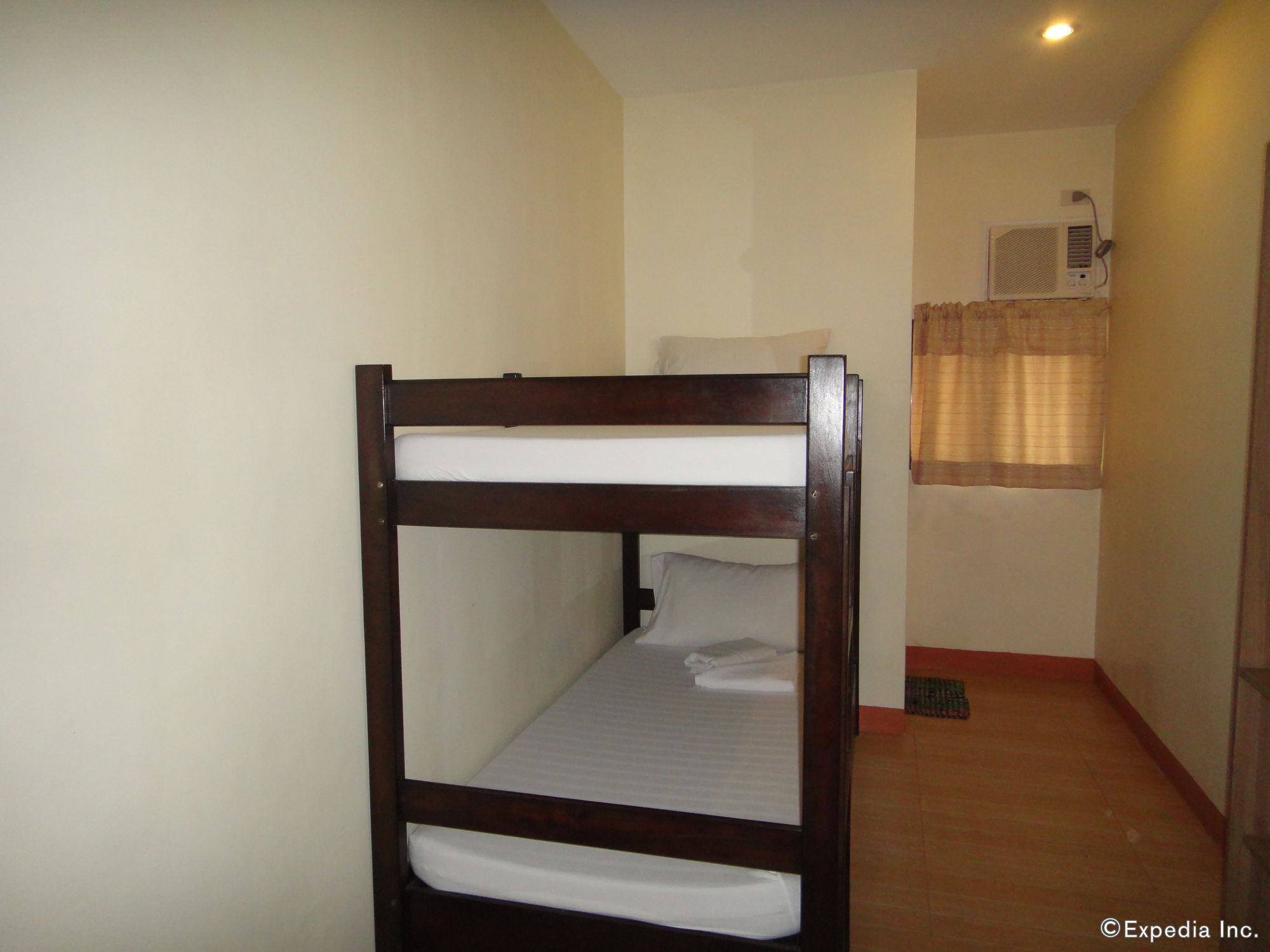 Фото Anri Pension House