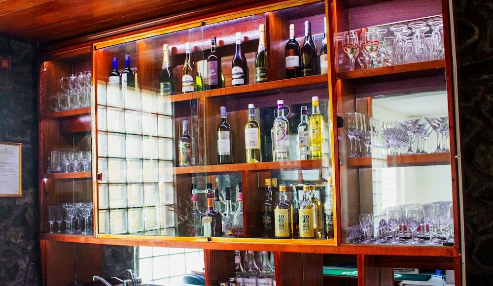 Фото The Rock Hotel