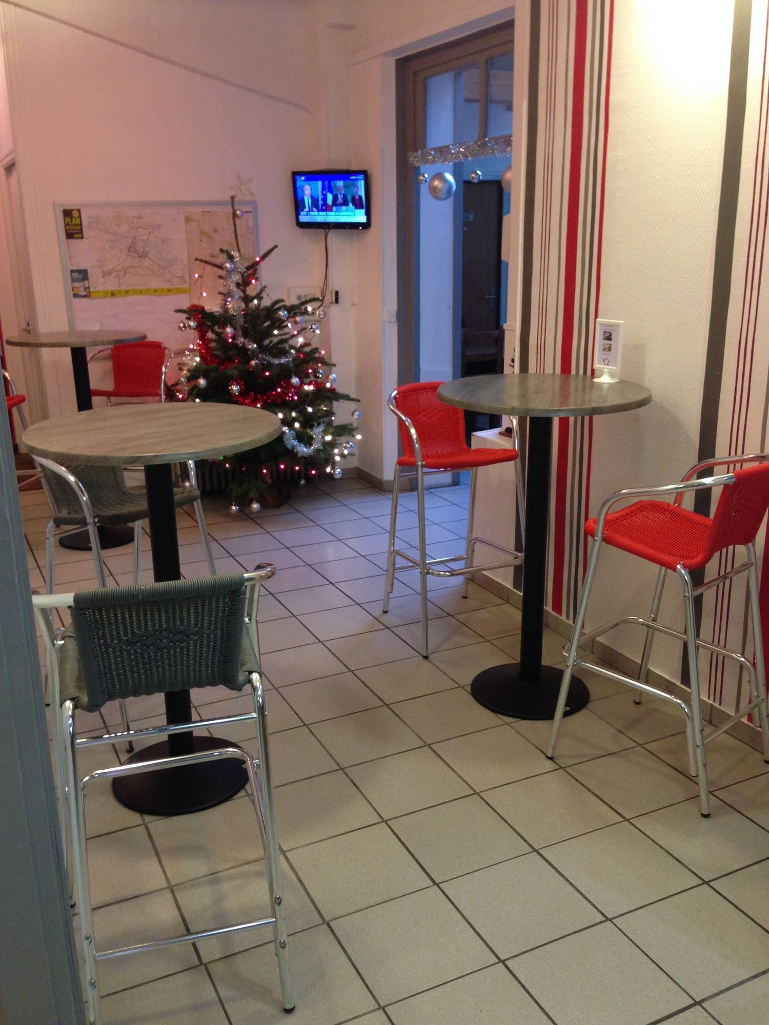 Фото Hôtel Au Spatial