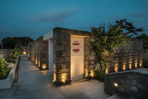 Внешний вид отеля Melagrana в Адамасе, фото 1