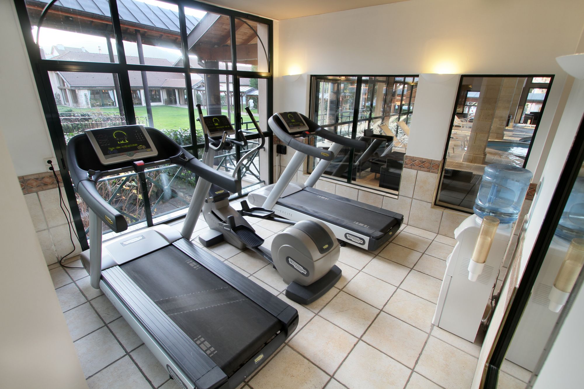 Фото Le Grand Hôtel & SPA et son Chalet