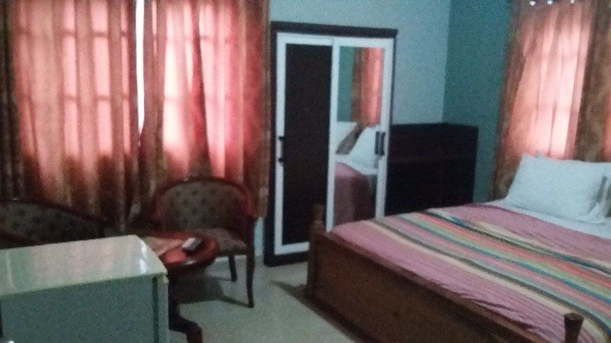 Фото Bella Luxury Hotel