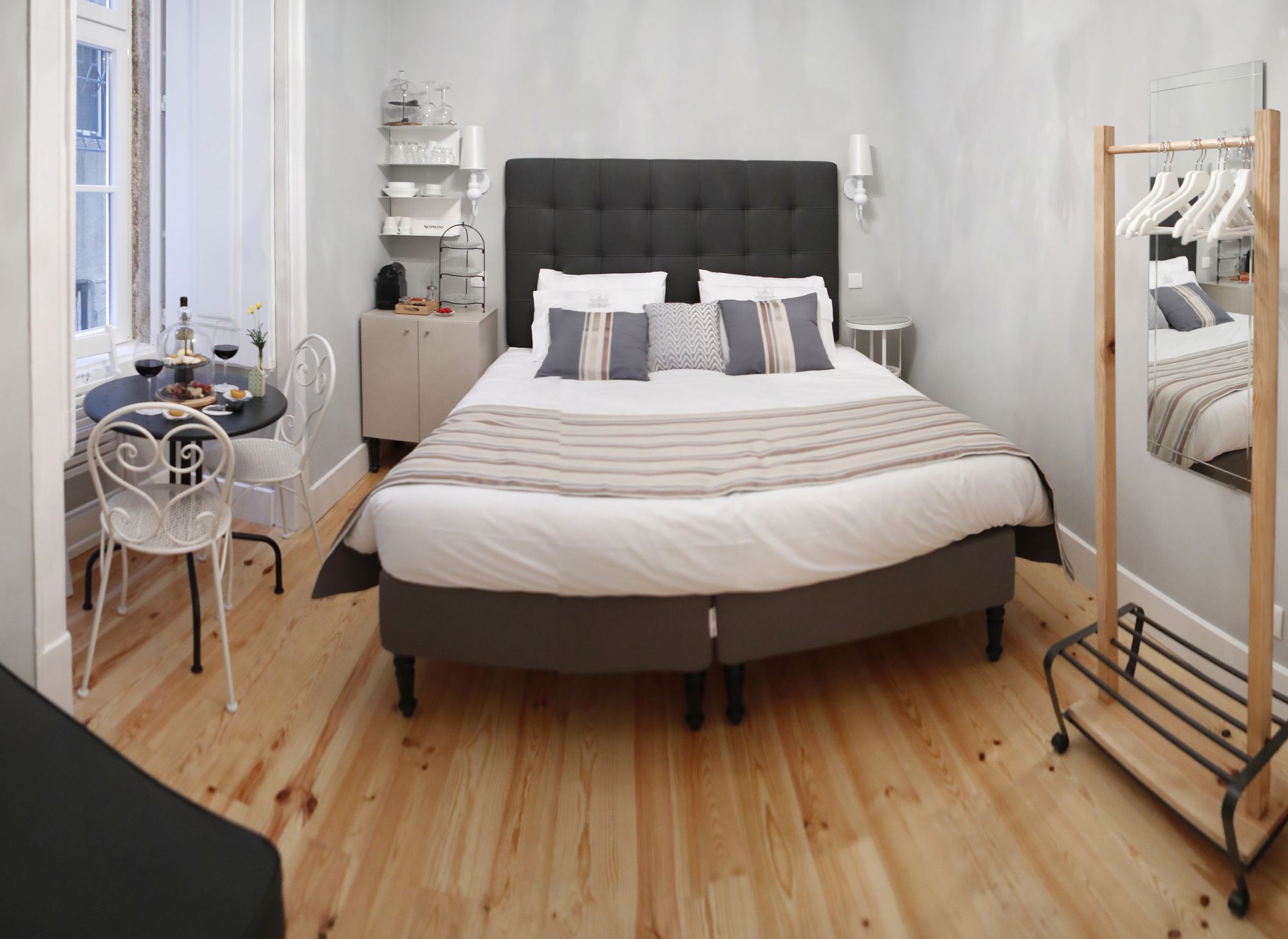 Фото B in B Lisbon Downtown Suites