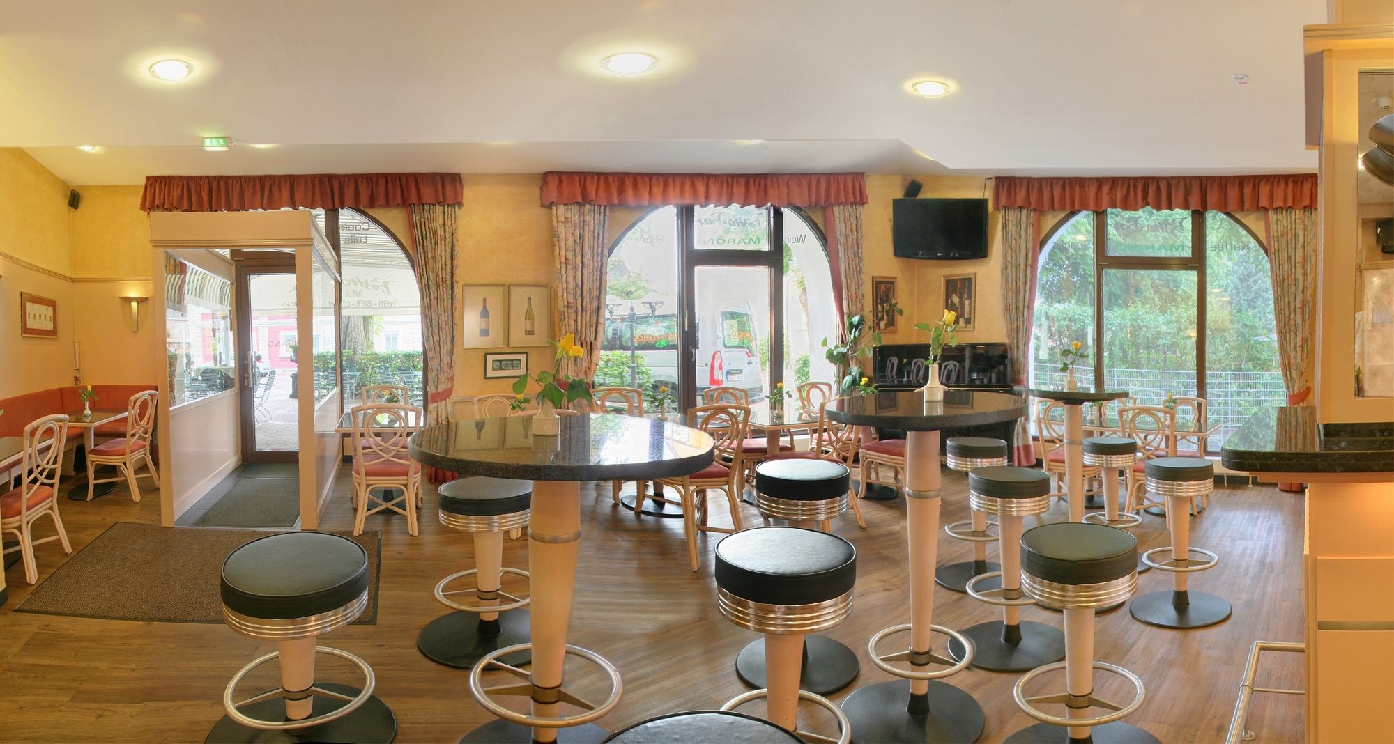 Фото Hotel Kastanienhof