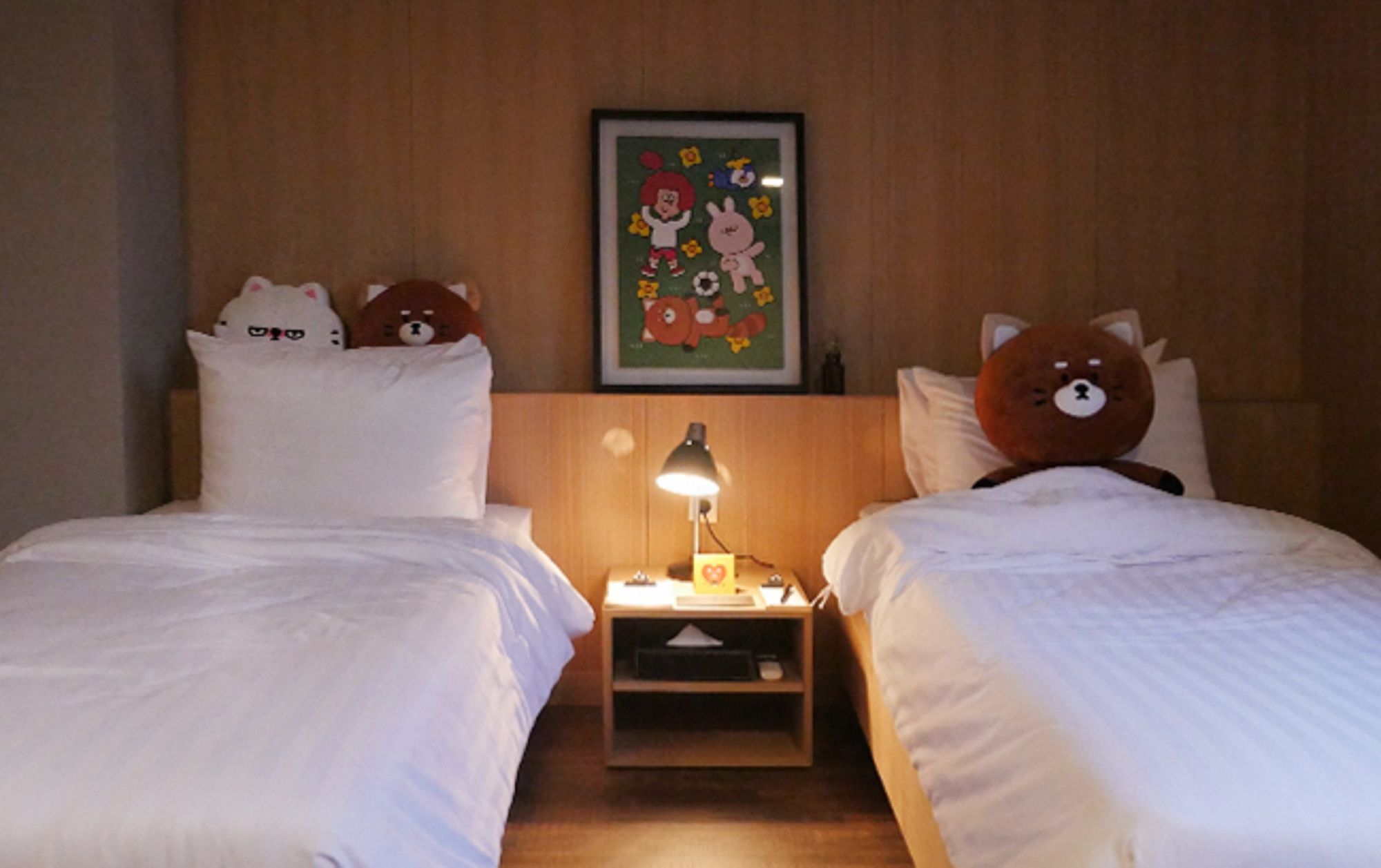 Фото Jongno Makers X Pretty Hotel