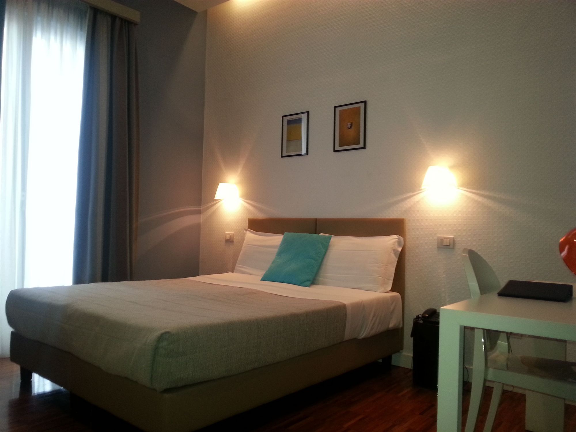 Фото Attico Partenopeo B&b