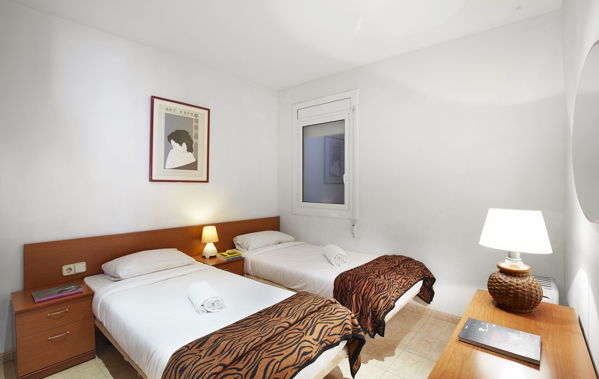 Фото AinB Diagonal Francesc Macia Apartments