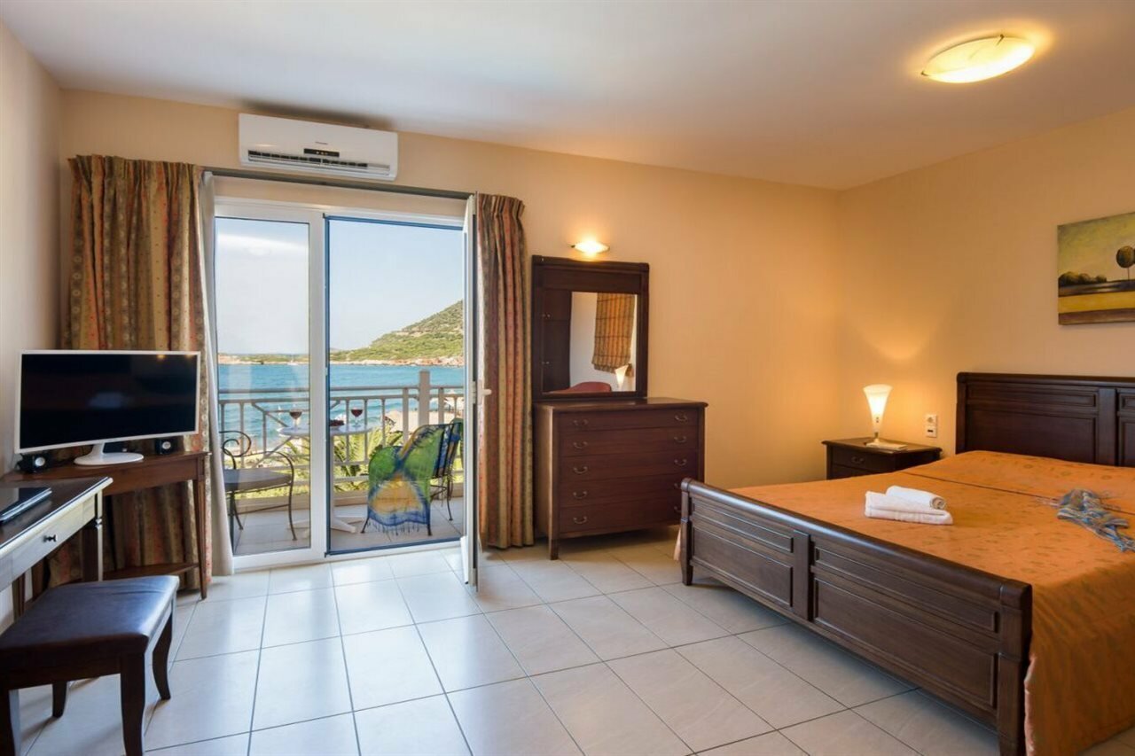 Фото Talea Beach Hotel