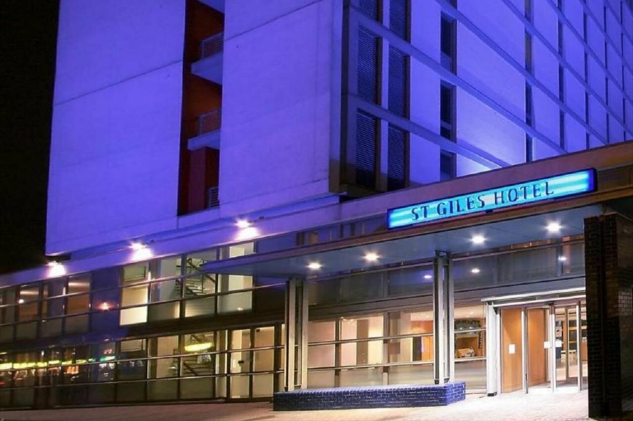 Фото отеля 1