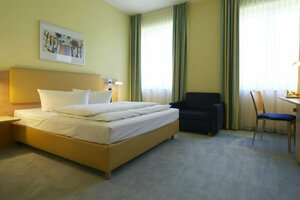 Гостиница IntercityHotel Hamburg Hauptbahnhof