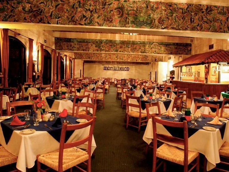 Фото Hotel Montetaxco