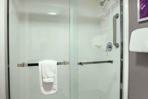 Гостиница La Quinta Inn & Suites by Wyndham Rancho Cordova Sacramento в Ранчо Кордове