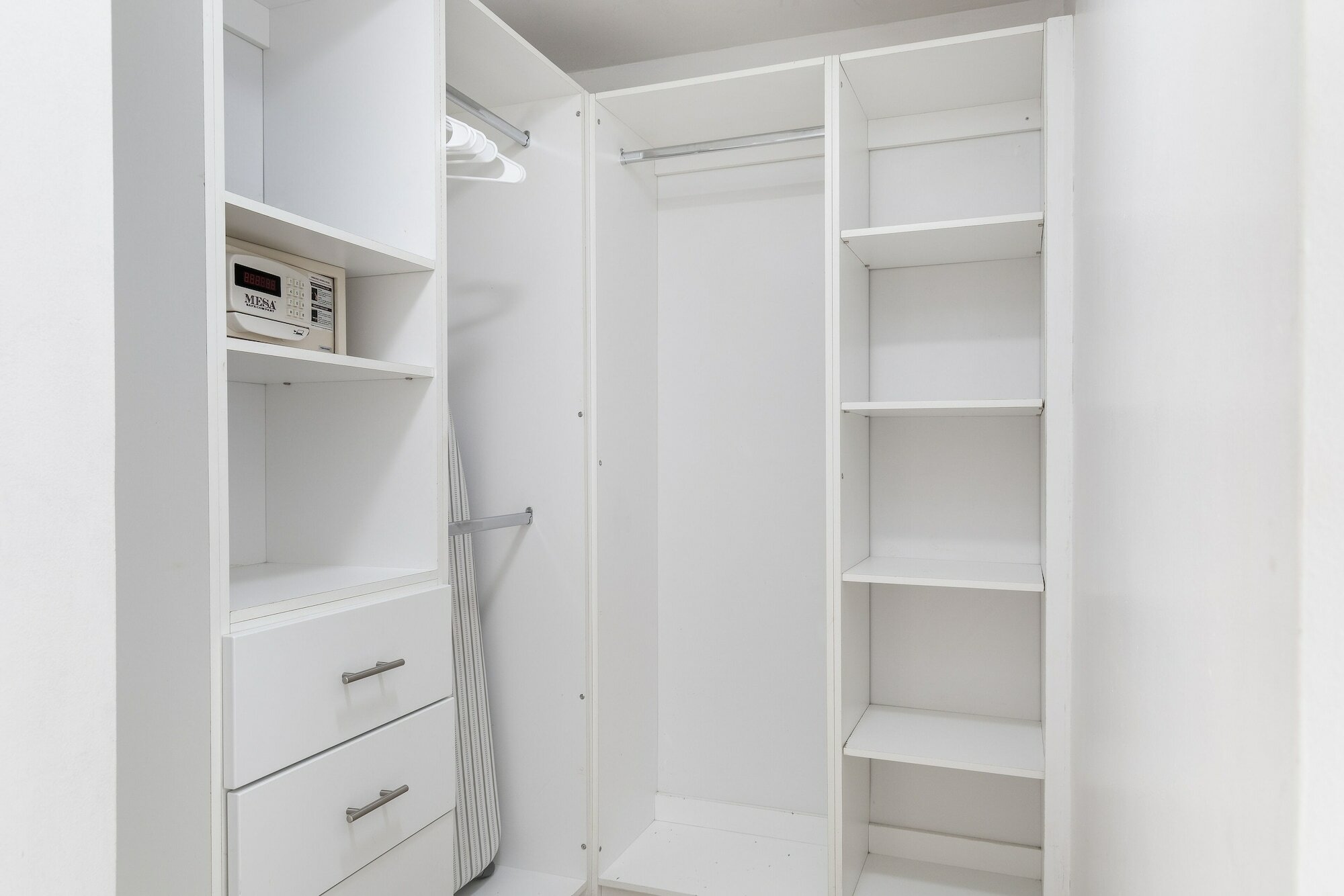 Фото Fortune House Hotel Suites