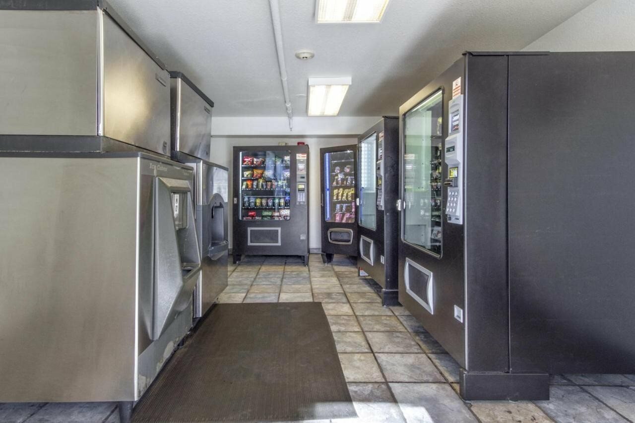 Фото Motel 6 Phoenix, Az - West