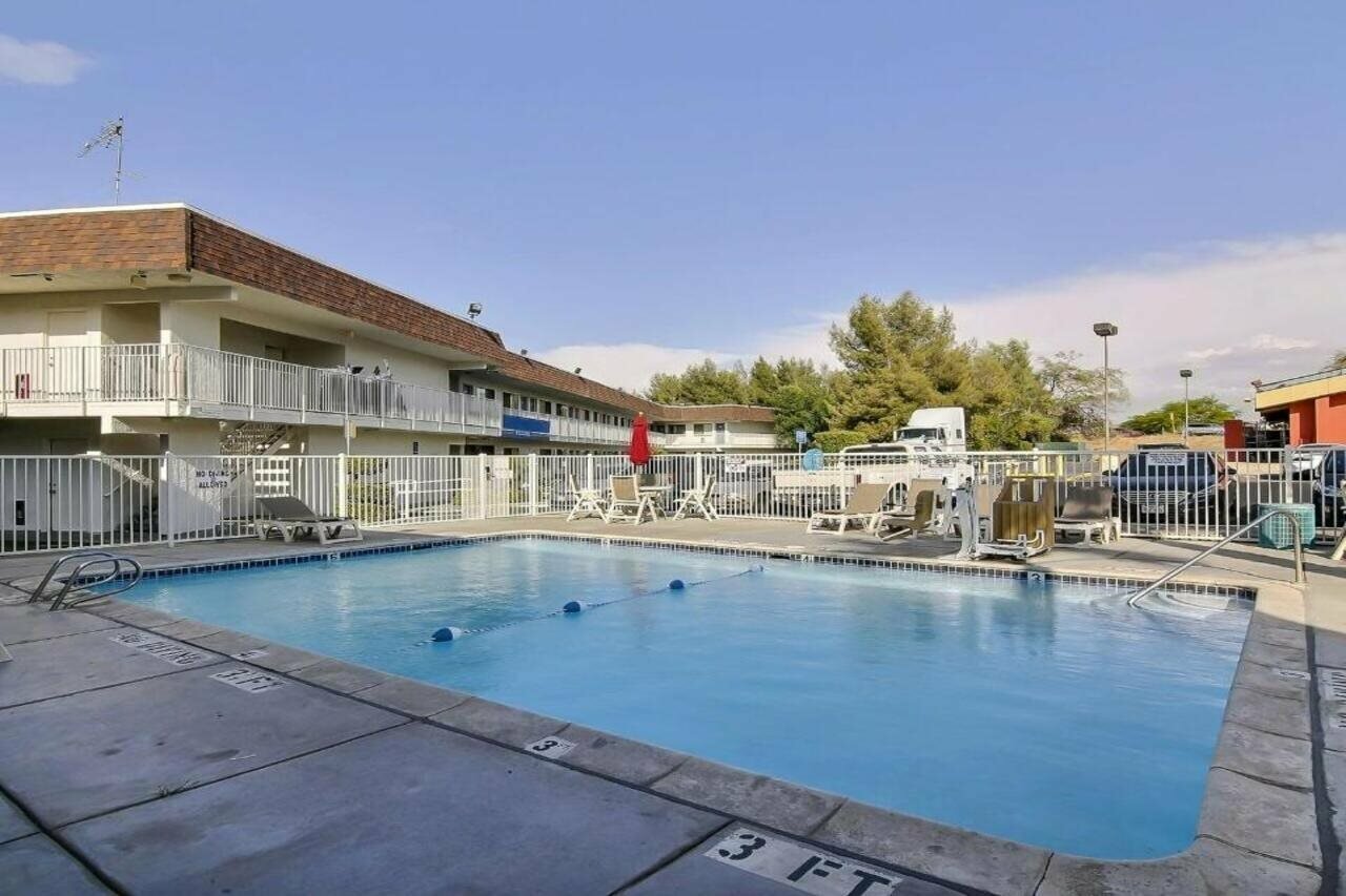 Фото Motel 6 Palmdale, Ca