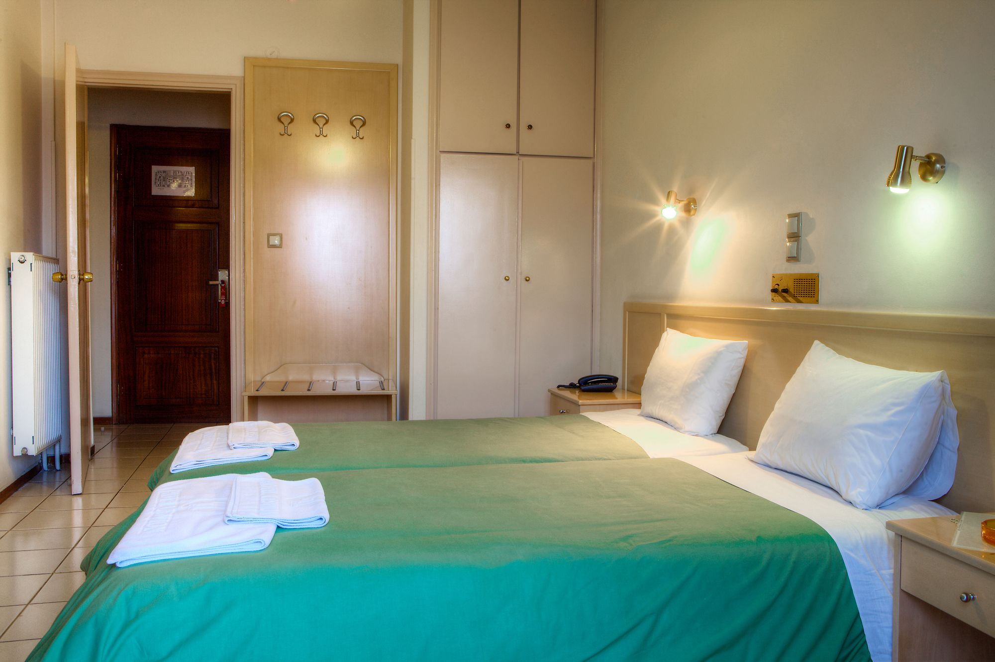 Фото Hotel Lesvion