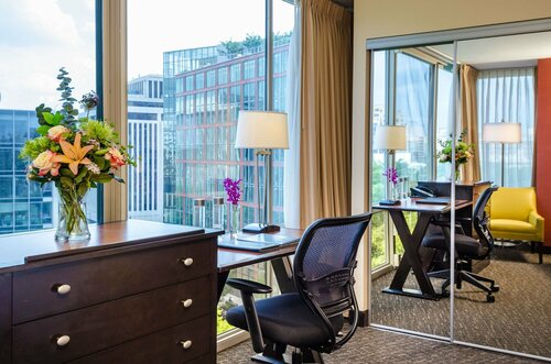 Гостиница Beacon Hotel & Corporate Quarters в Арлингтоне