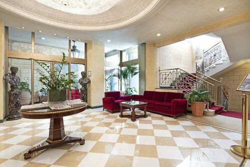 Внешний вид отеля Hotel Internazionale в Болонье, фото 2