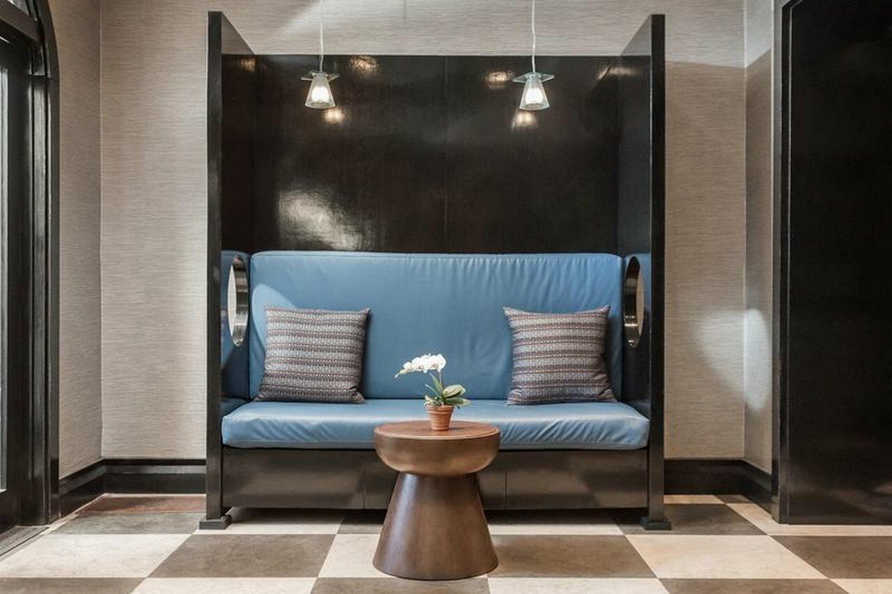 Фото Park West Hotel