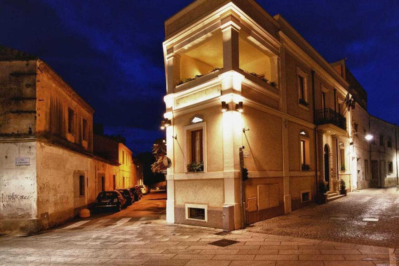 Фото отеля 1