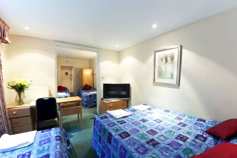 Фото Whiteleaf Hotel