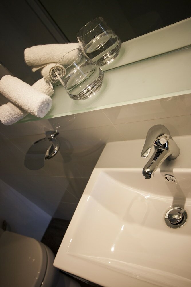 Фото Ascotia off Queen