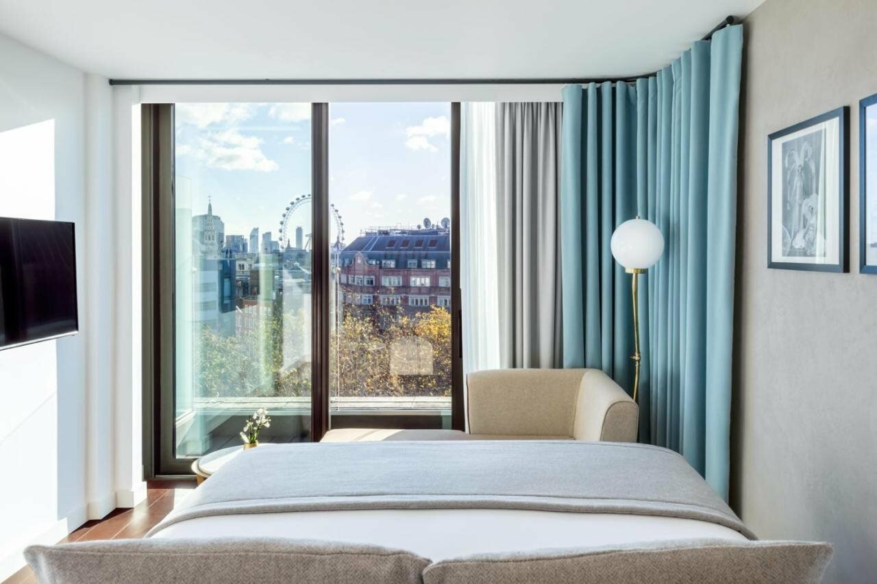 Фото Hotel Indigo London - 1 Leicester Square