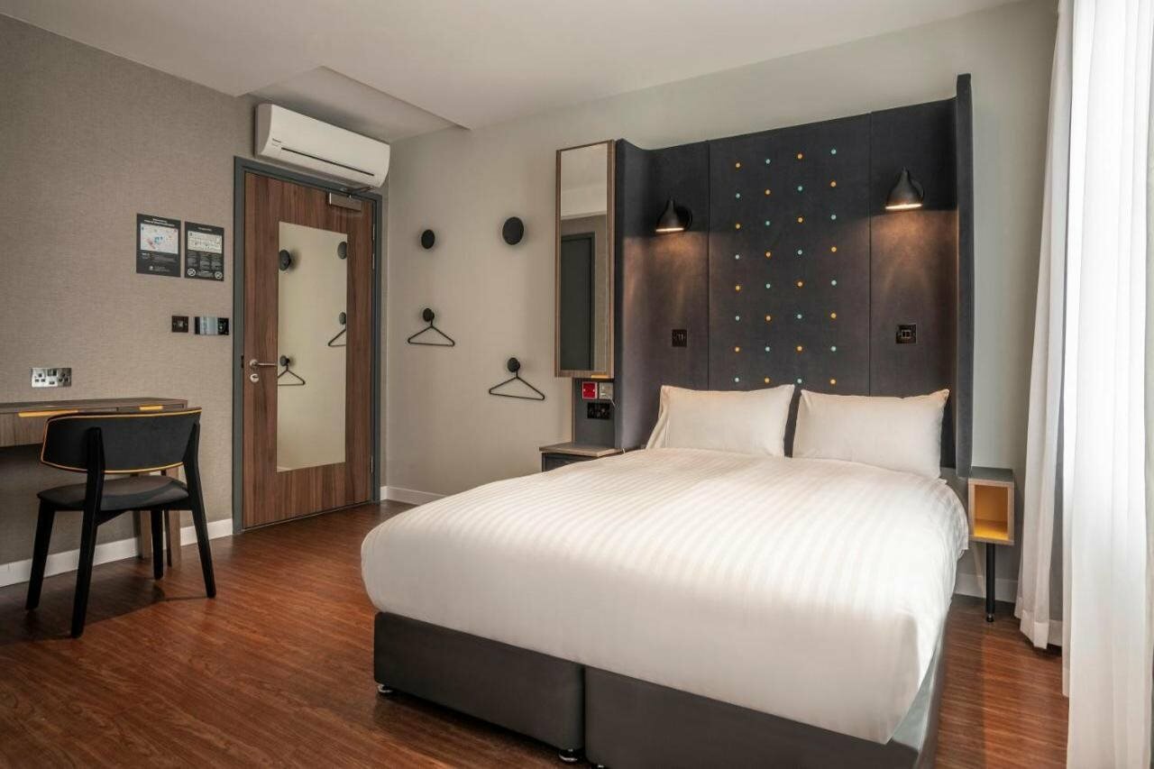 Фото Point A Hotel - Paddington