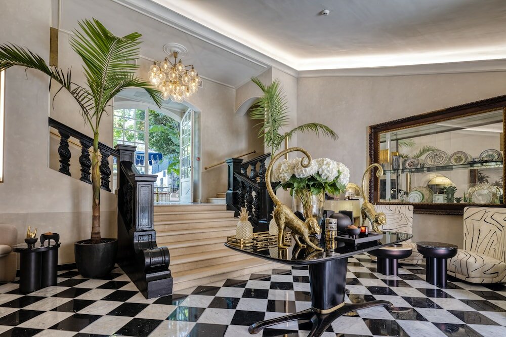 Фото Hôtel Le Yaca Saint-Tropez