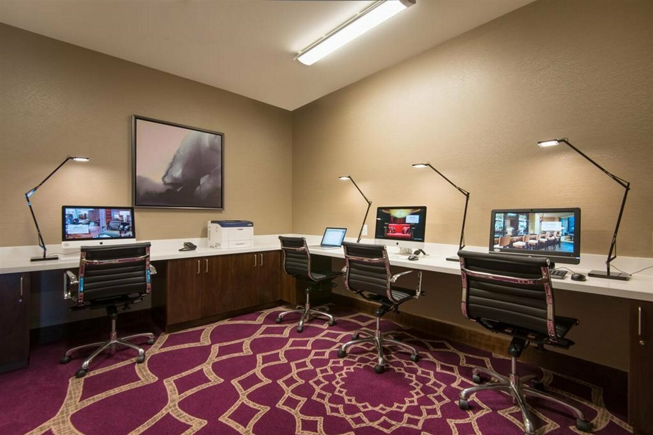 Фото Courtyard by Marriott Los Angeles L. A. Live