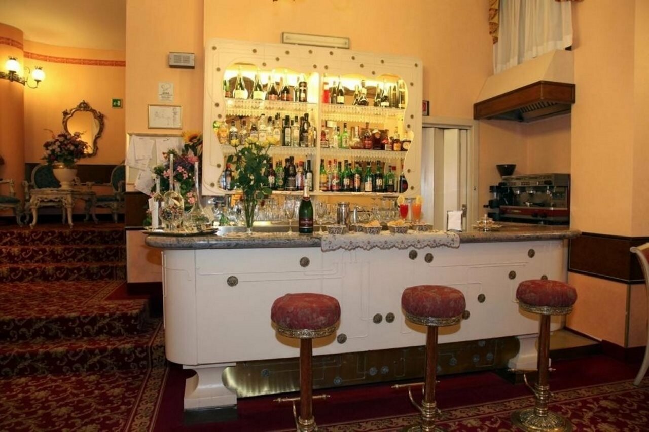 Фото Mokinba Hotels King