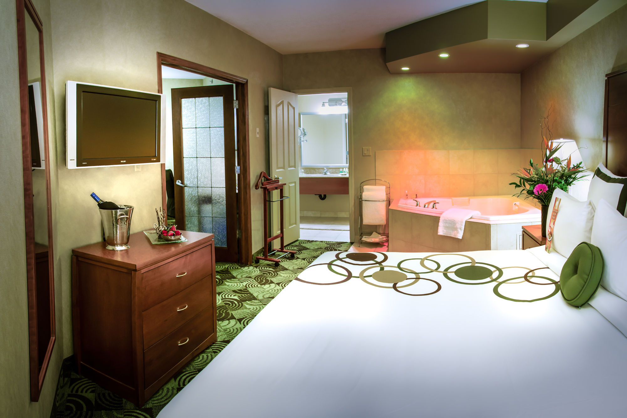 Фото Deerfoot Inn and Casino