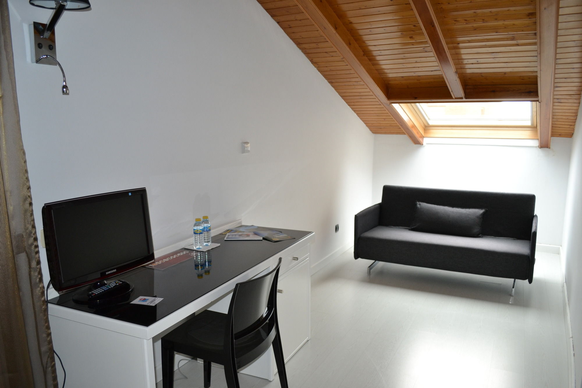 Фото Hotel Teruel Plaza