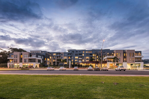 Внешний вид отеля The Esplanade Resort and SPA в Лейкс-Энтрансе, фото 4